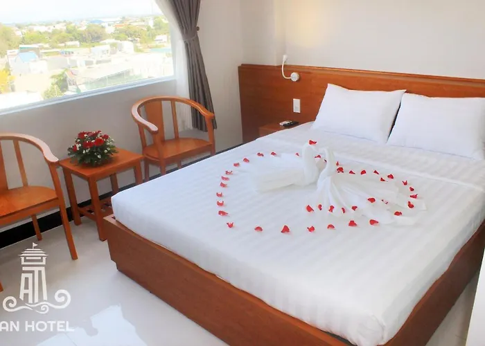 Hotel An *