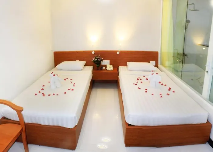 An Khách sạn *